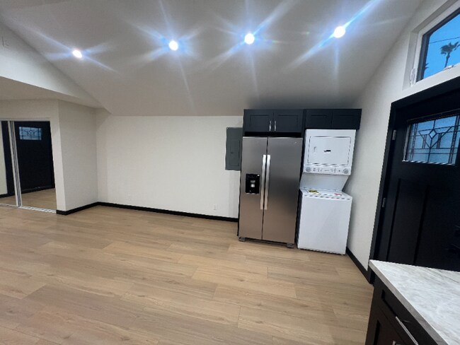 Foto del edificio - 1405-1405 Crenshaw Blvd