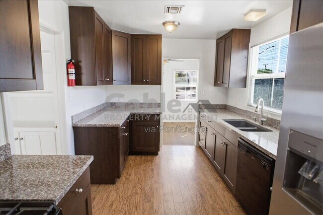 Foto del edificio - 24943 Chestnut St