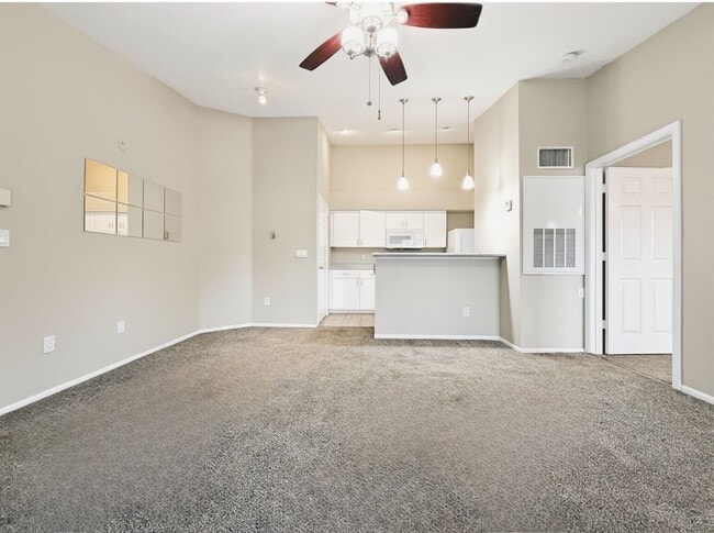 Foto del edificio - 2/2 Condo in Park Central, Millenia Area, Orlando