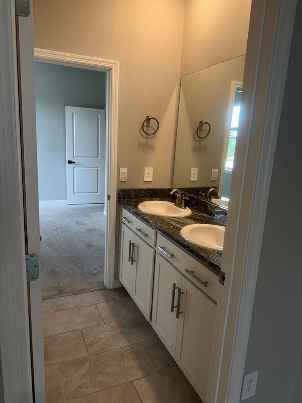 Foto del edificio - 5384 Grove Mill Loop