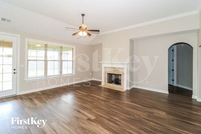 Foto del edificio - 2275 Wellspring Ln