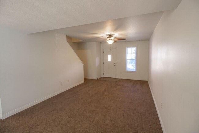 Foto del edificio - 4612 Dehaven Dr