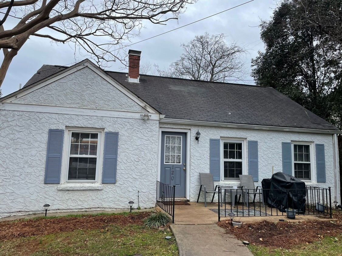 Foto principal - Two Bedroom Cottage in Five Points