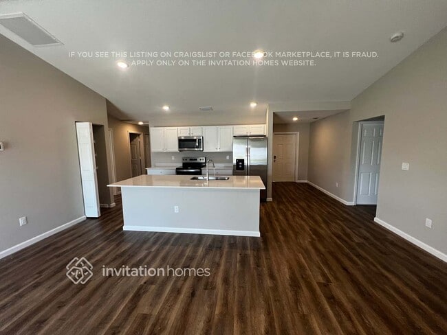 Foto del edificio - 739 SW Goodrich St