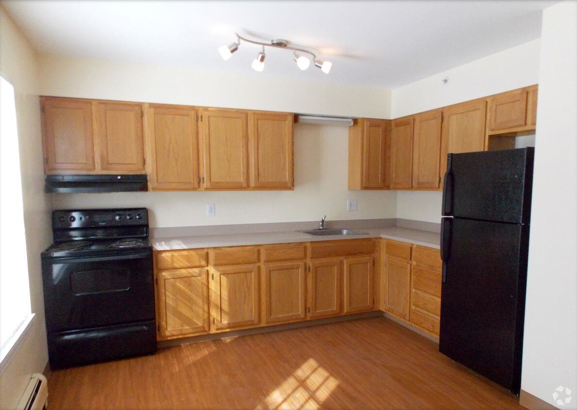 Kitchen - Carpenter's Glen Apartments