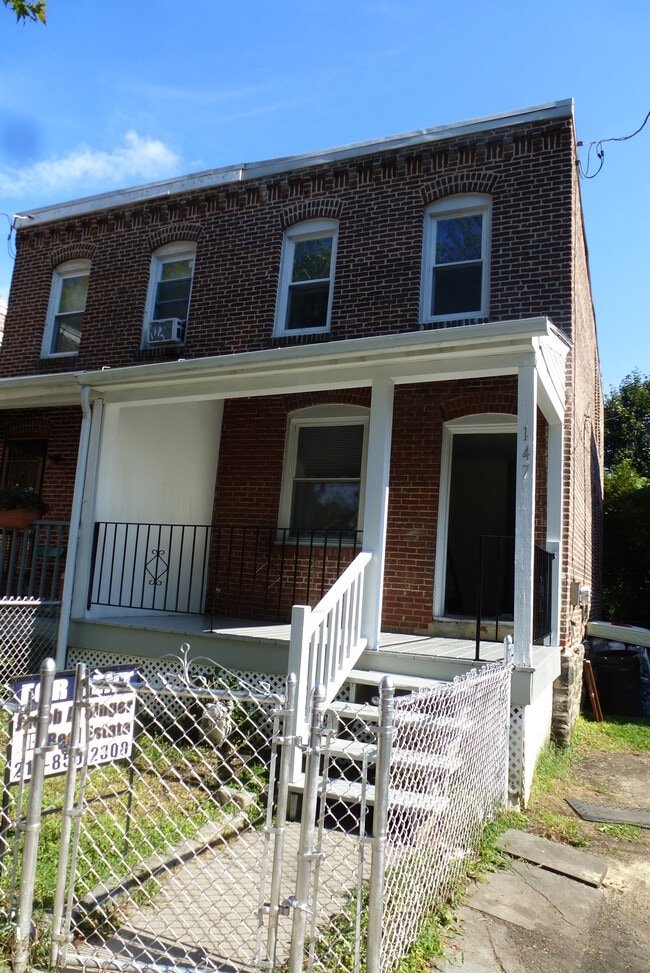 Building Photo - 147 Sheldon Ln