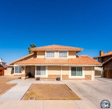 Building Photo - 1240 E Calle De Oro