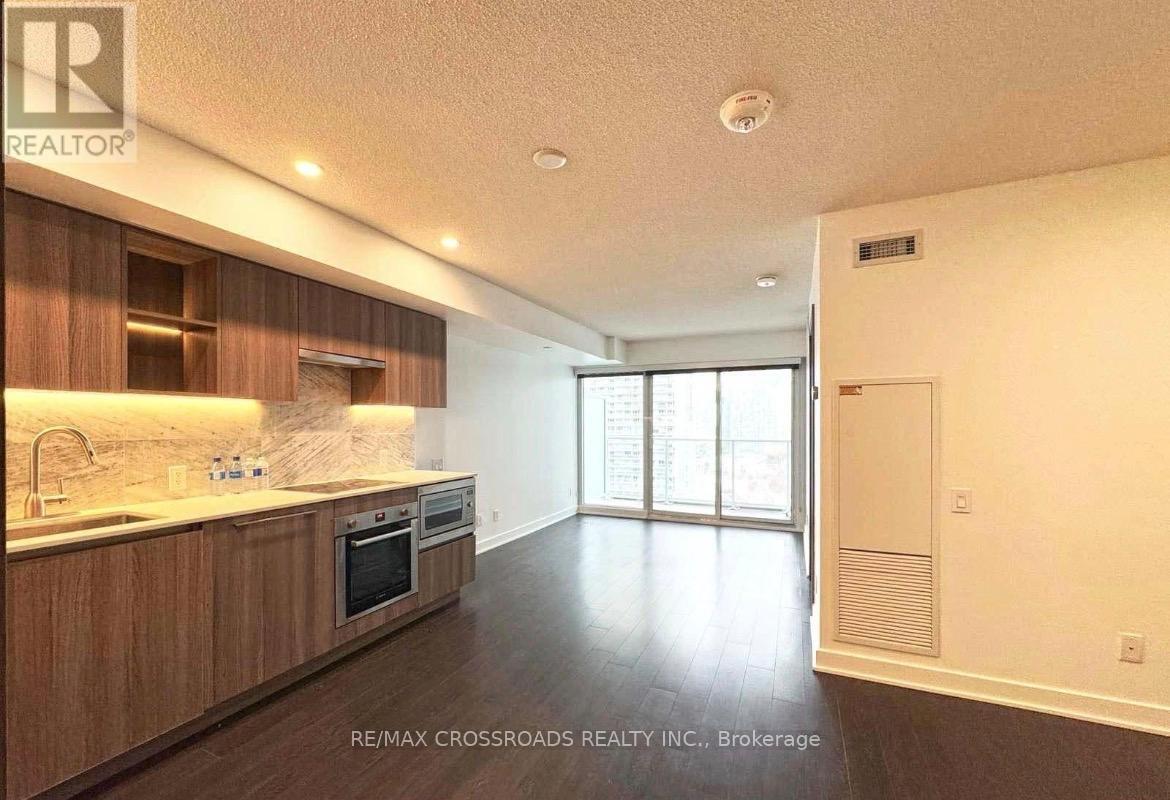 19 Bathurst St Unit 2008, Toronto, ON M5V 0N2 - Apartment for Rent in ...