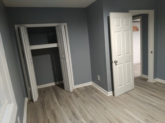 Building Photo - 3202 Rudd Ave
