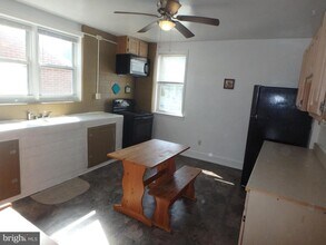 Building Photo - 115 Harding Ave