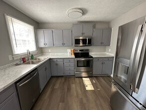 Building Photo - 1209 Craigmont Dr