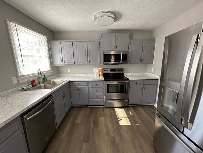 Building Photo - Ranch House with Finished Basement