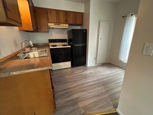 Foto del edificio - 612 E 3rd St