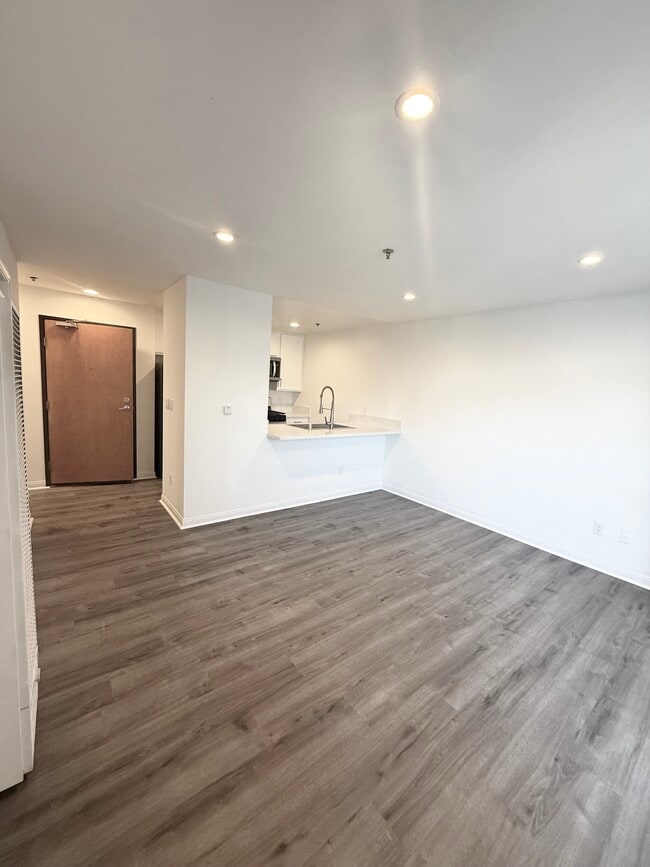 Foto del edificio - 1347 23rd St