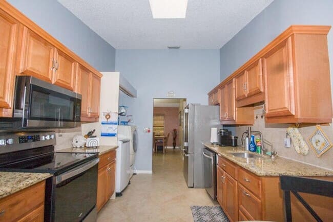 Building Photo - 4907 Boxwood Cir