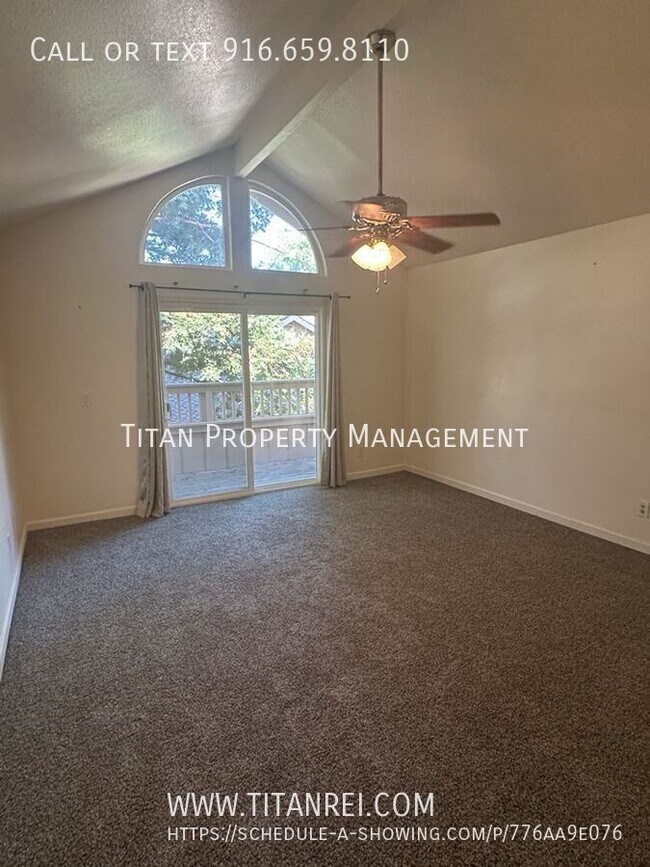 Foto del edificio - 8213 Fox Meadow Pl