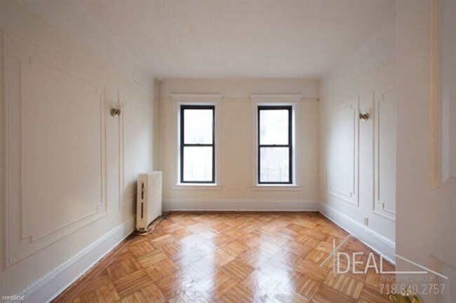 Building Photo - 152 Fenimore St