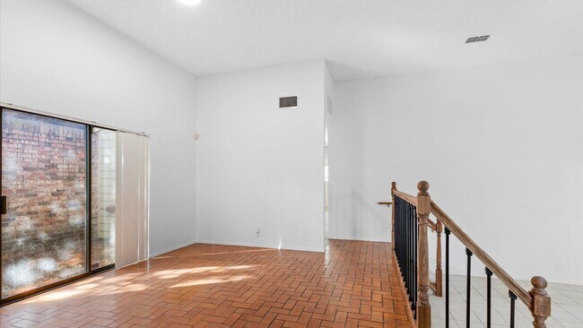 Foto del edificio - 3455 River Path St