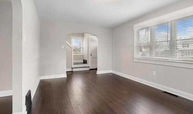 Foto del edificio - 702 W. Oak Street