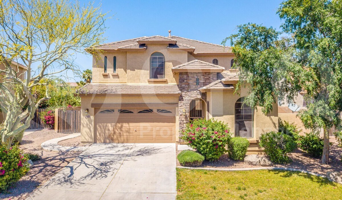 Foto principal - 3318 E Pinot Noir Ave