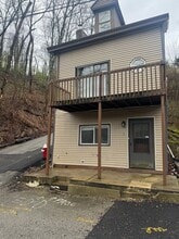 Building Photo - 1 Cabin St