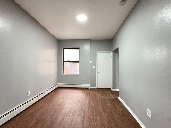 224 S Orange Ave 1 - 205 S Orange Ave