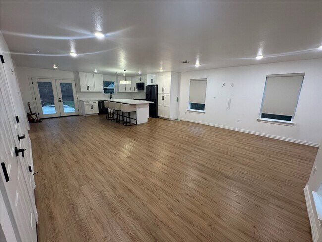 Foto del edificio - 8125 Sunnyhill St