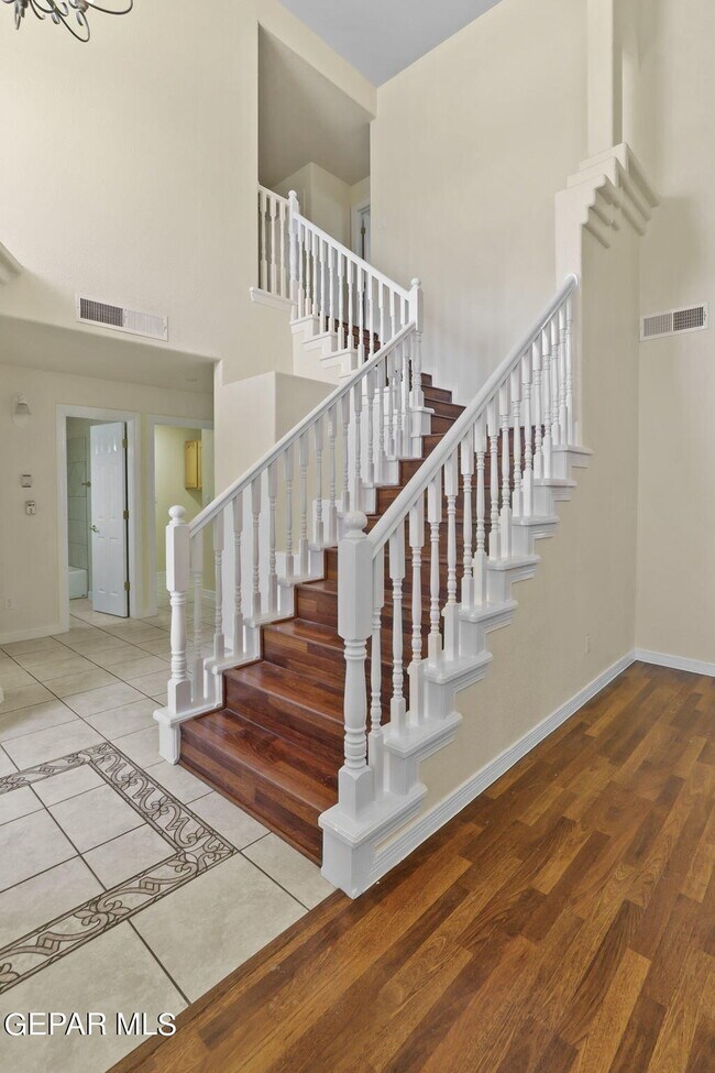 Building Photo - 6012 Ojo De Agua Dr