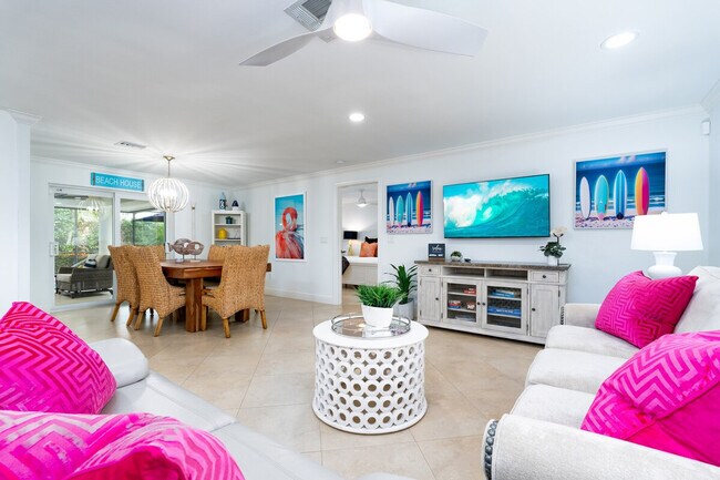 Foto del edificio - 149 Beachcomber St