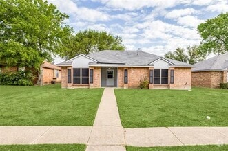 Building Photo - 1257 Roan Dr