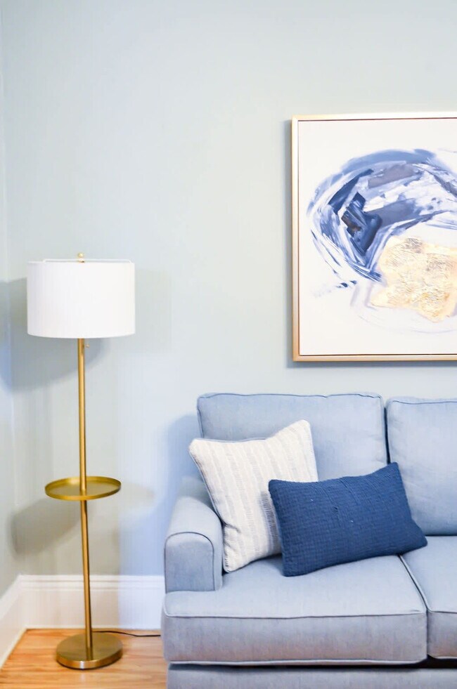 Foto del edificio - 84 S Lafayette St