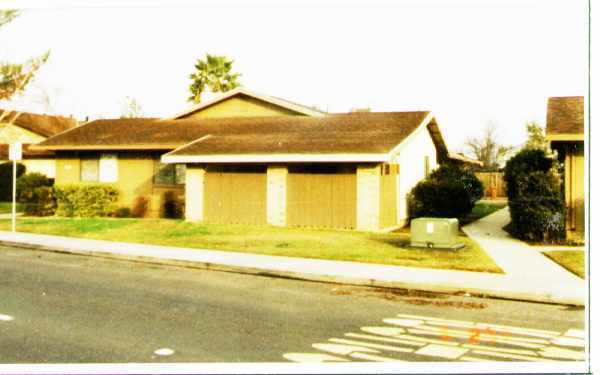 Primary Photo - 635-639 W Century Blvd