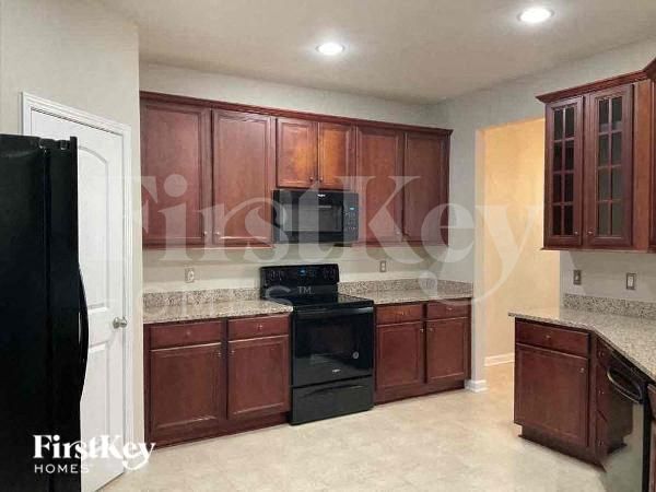 Foto del edificio - 101 Haystack Rd