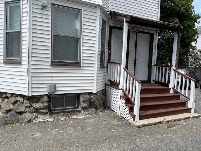 Building Photo - 366R Crescent