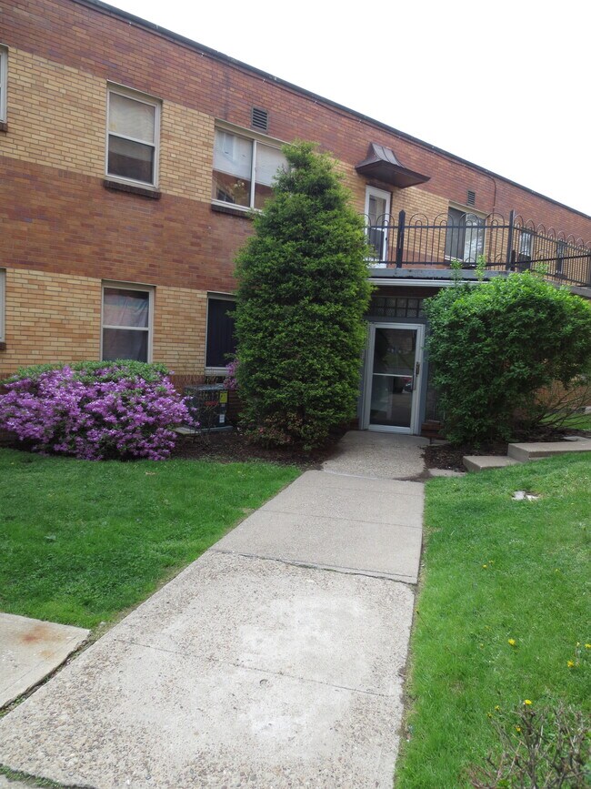 Foto del edificio - 5712 Phillips Ave