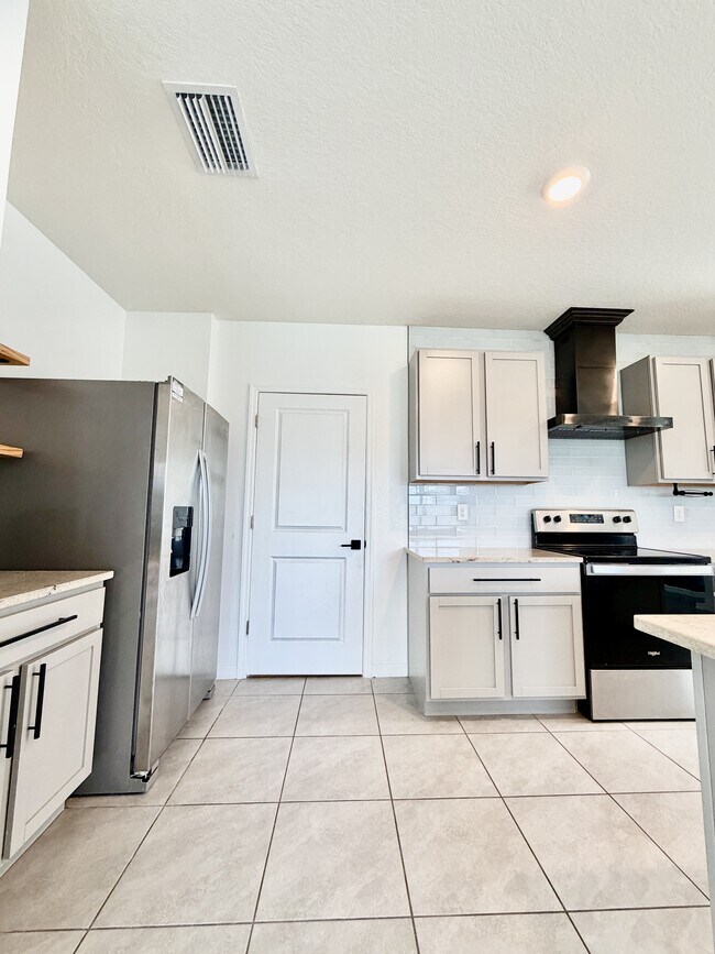 Foto del edificio - 34110 Jasper Stone Dr