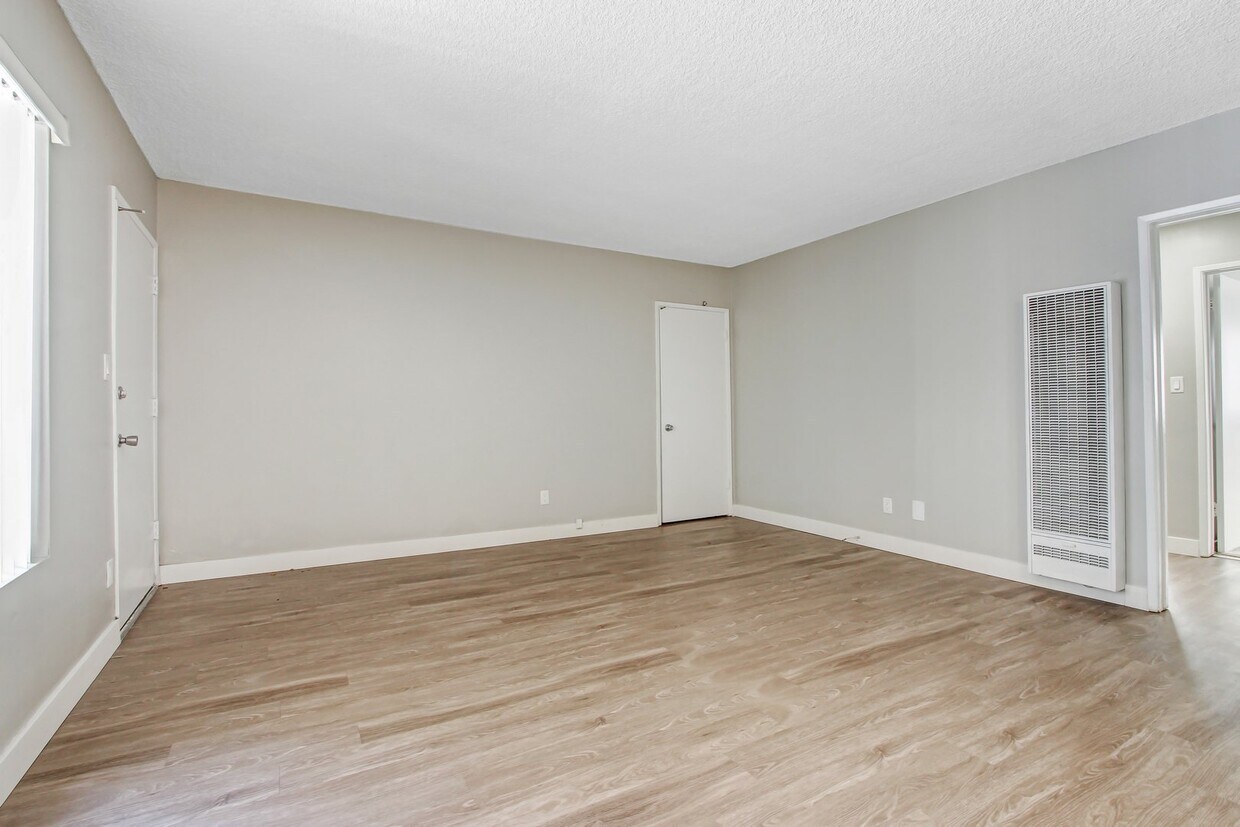 The McLaughlin Avenue Apartments Apartments in Los Angeles, CA