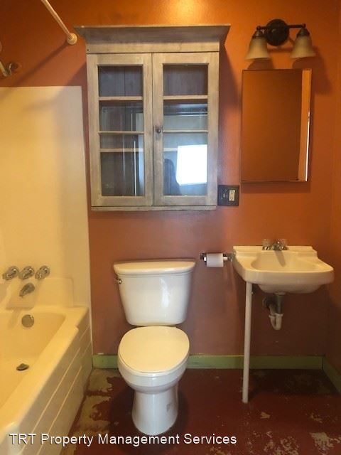 Building Photo - 1 br, 1 bath House - 427 S. ELIAS