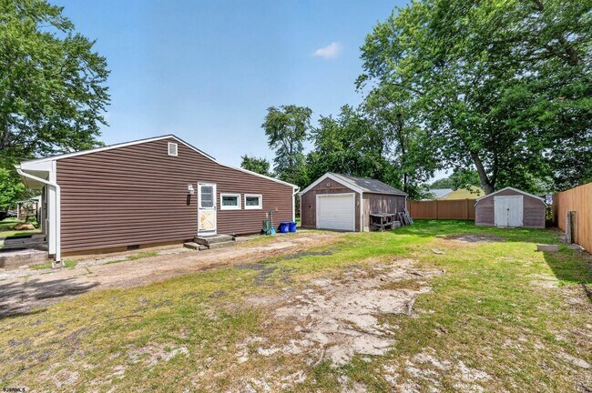Building Photo - 33 Stagecoach Rd