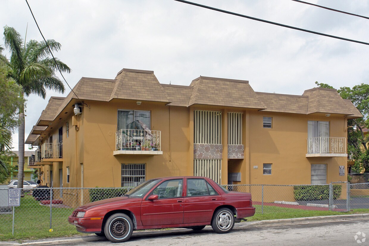 Foto principal - 980 NW 45th Ave