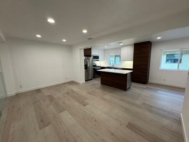 Foto del edificio - 431 N Alhambra Ave