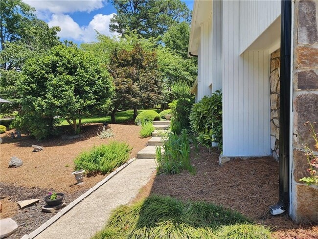 Building Photo - 3572 High Green Dr