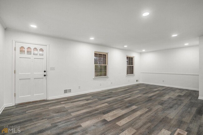 Building Photo - 3343 Spring Meadow Ct
