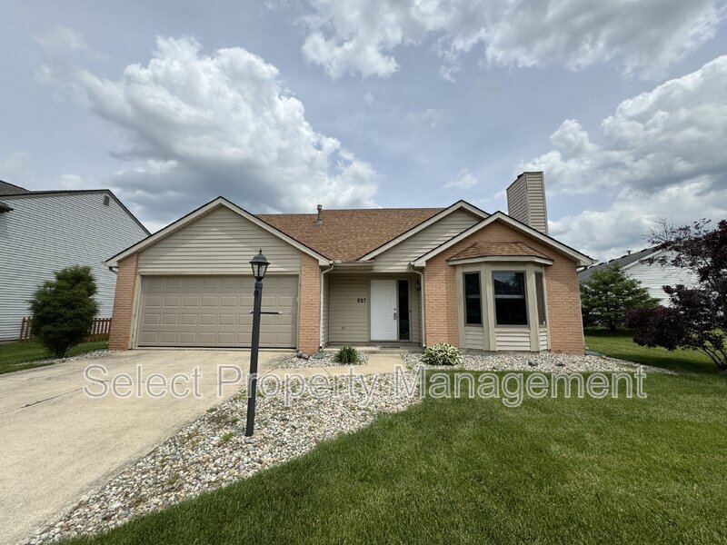 Primary Photo - 627 Benderlock Way