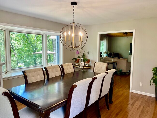 Foto del edificio - 57 West Hazel Dell Ln