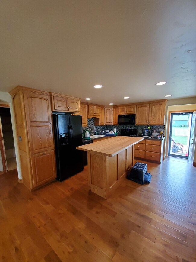 Foto del edificio - 1306 Sunray Ln