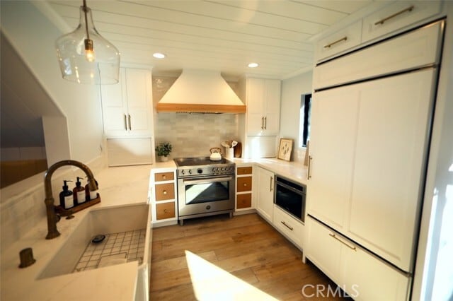 Building Photo - 22 Blue Lagoon
