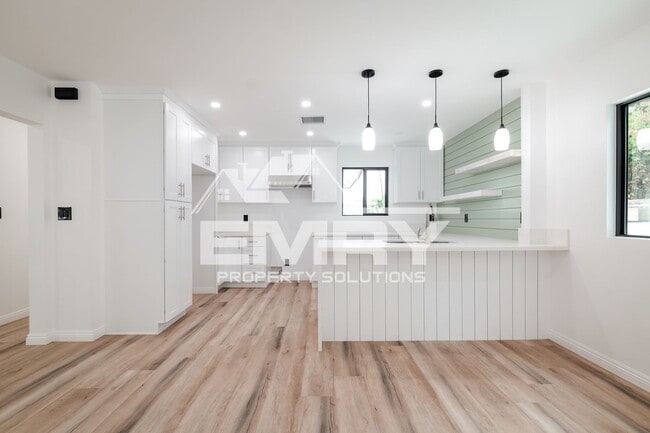Building Photo - 9135 Arrington Ave, Downey, CA 90240