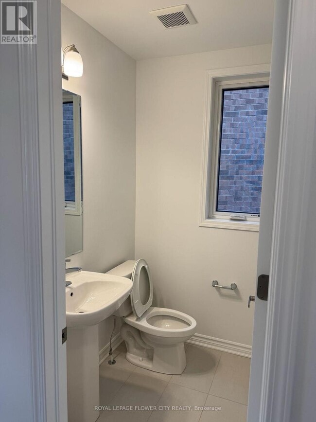 Building Photo - 1488 Melville Bonus Cres