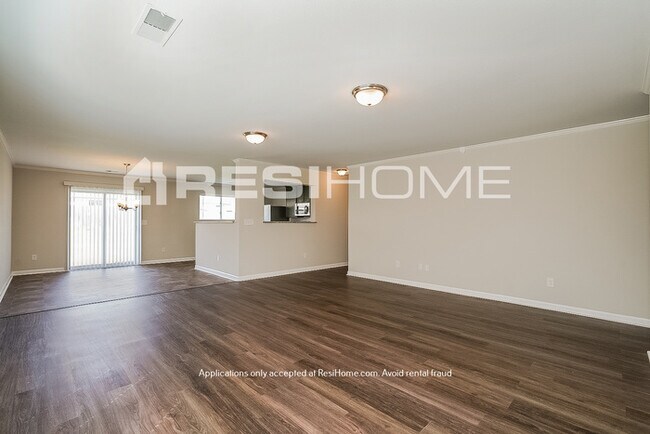 Building Photo - HOME FOR RENT!!